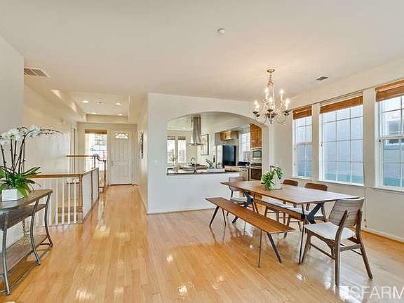 5th image of 350 Goodwin Dr