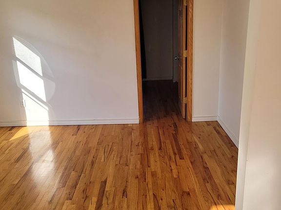 5th image of 2206 N Talman Ave #2