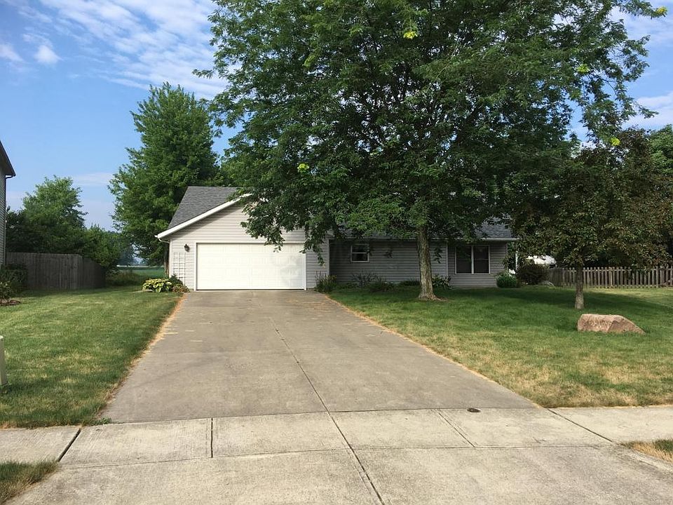 1st image of 70 Coachman Dr