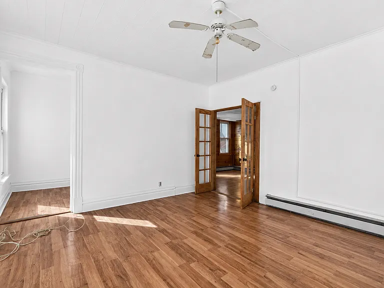 1525 6th Ave #2 — Photo 8