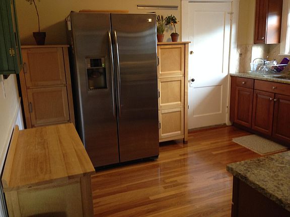 So. Much. Space. in your bright, sunny kitchen