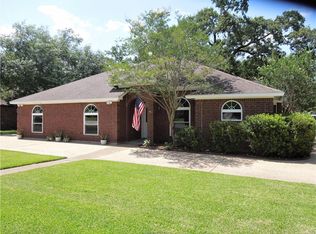 1303 Deacon Dr, College Station, TX 77845
