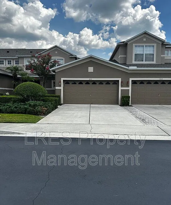 606 Cruz Bay Cir