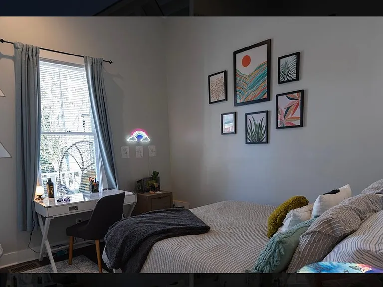 2207 Barnard St — Photo 7