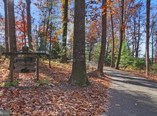 6250 Oriole Ln, Dover, PA 17315