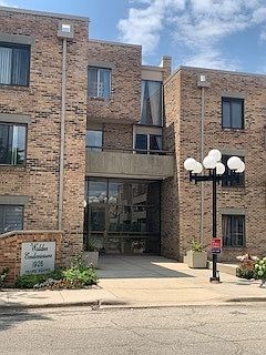 2nd image of 1926 Prairie Sq APT 225