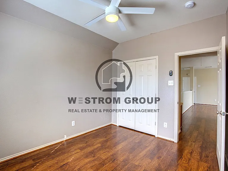 4537 Chris Dr — Photo 56