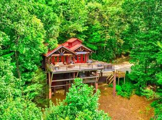 427 Rivard Rd, Glenville, NC 28736