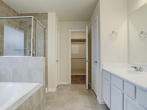 Relaxing owner s bath