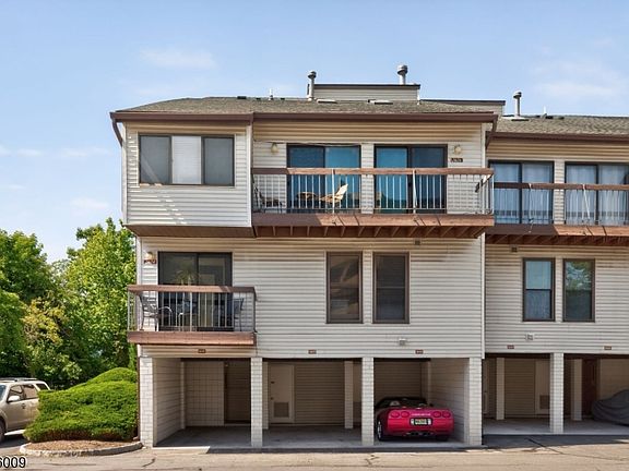 2nd image of 3624 Royce Ct