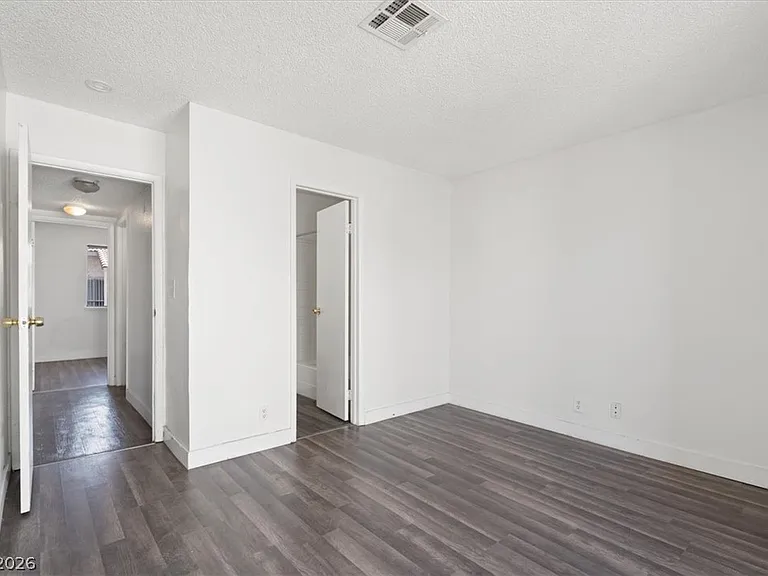 3649 Van Dyke Ave #C — Photo 16
