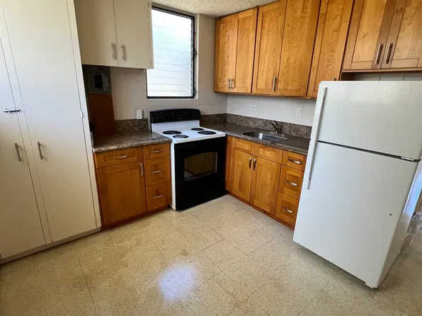 94-314 Pupuole St #C, Waipahu, HI 96797