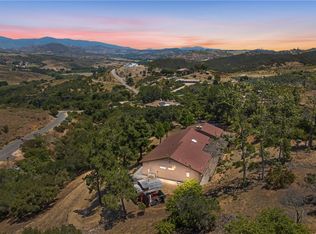 9719 Running Creek Ln, Escondido, CA 92026
