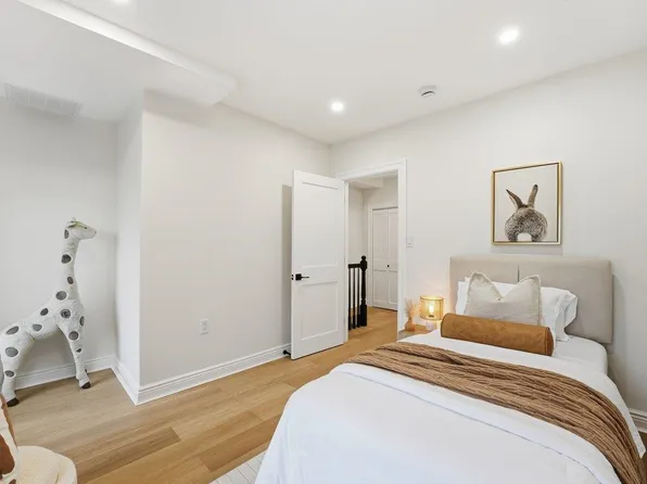 207 4th Street image 16 of 21