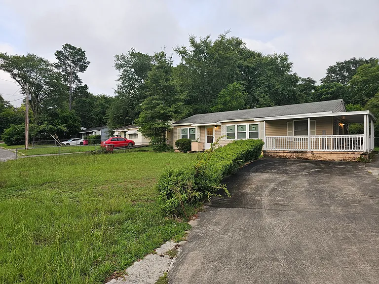 1515 Hurley Cir — Photo 8