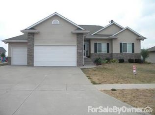 1655 Timber Wolf Dr, North Liberty, IA 52317