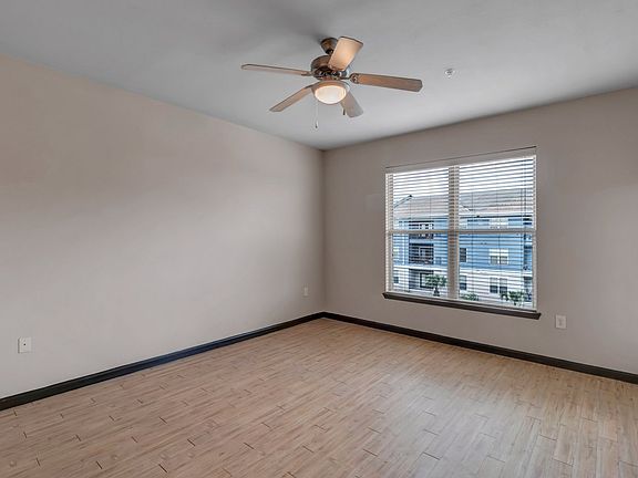 The District Universal Boulevard Apartments general photo