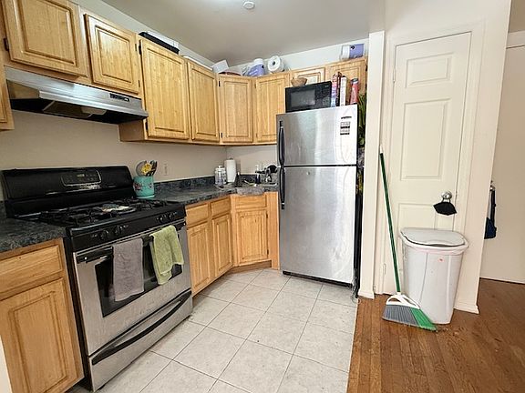 3rd image of 40-13 30th Ave #2B