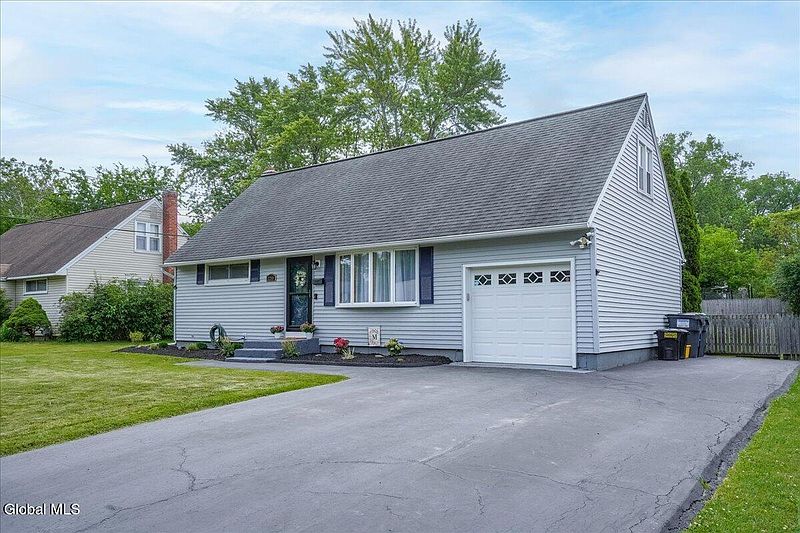 2nd image of 2240 Webster Drive