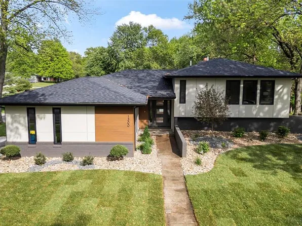 1300 Esic Dr, Edwardsville, IL 62025