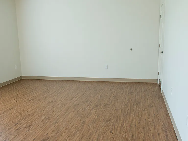 Sunset Court — Photo 13