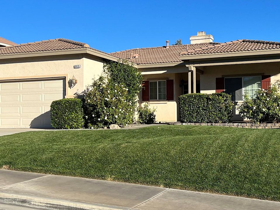 Corner home on quite a cul-de-sac with easy-to-maintain curbside appeal. NOTE: We do not have any pictures of the inside of the home posted on any site for the protection of our current tenants and for potential applicants. If you are applying to a lis