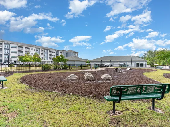 Lewis Grand Apartments