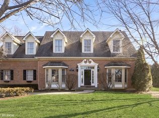 2S735 Wendelin Ct, Wheaton, IL 60189