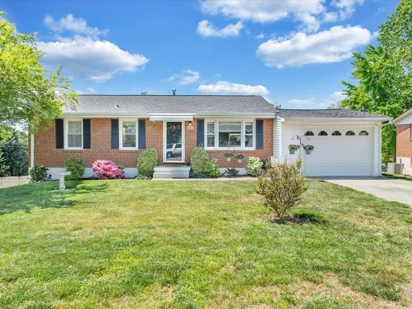 5404 Meadowcrest St, Roanoke, VA 24019