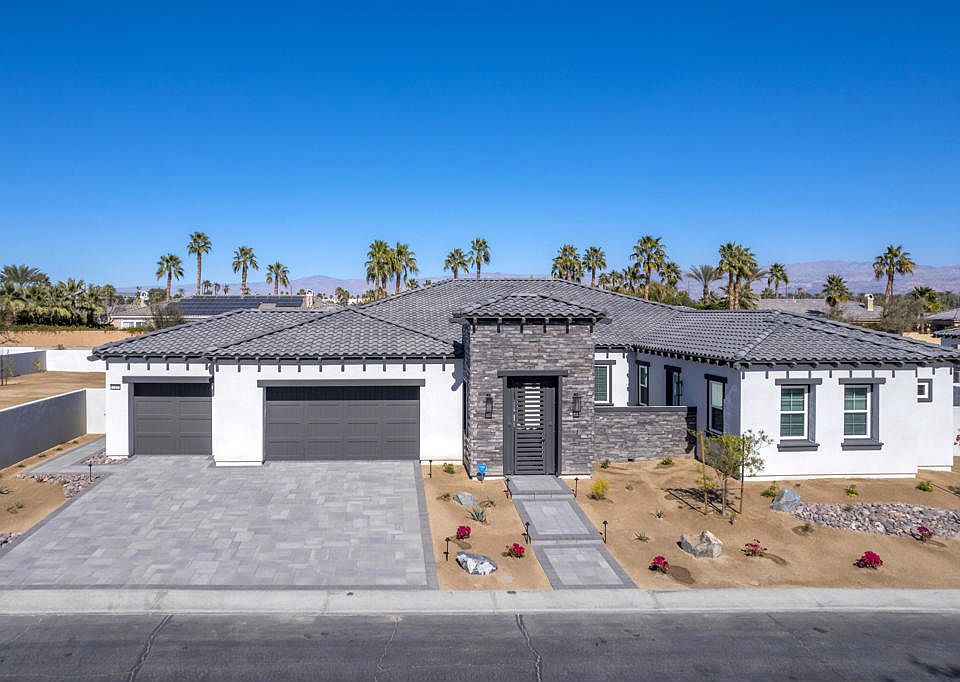 1st image of 81880 Mountain Spur Dr