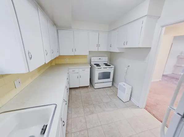 30 S Pershing Ave APT 5, Akron, OH 44313