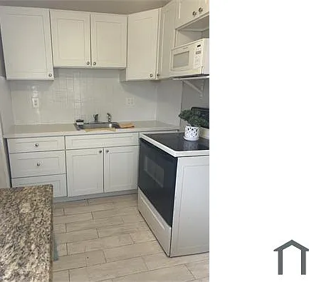 11325 Peachtree Dr #2 — Photo 9