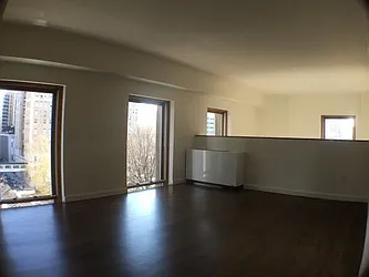 Rented by R New York