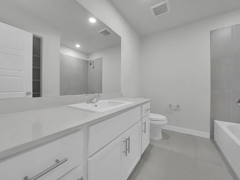 305 Millwood Ln — Photo 21