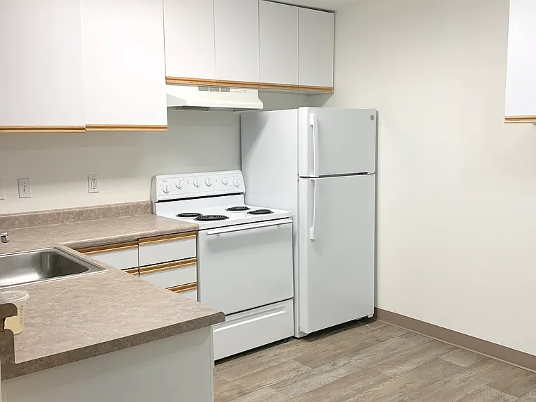 The Burnside Station Apts. — Photo 19