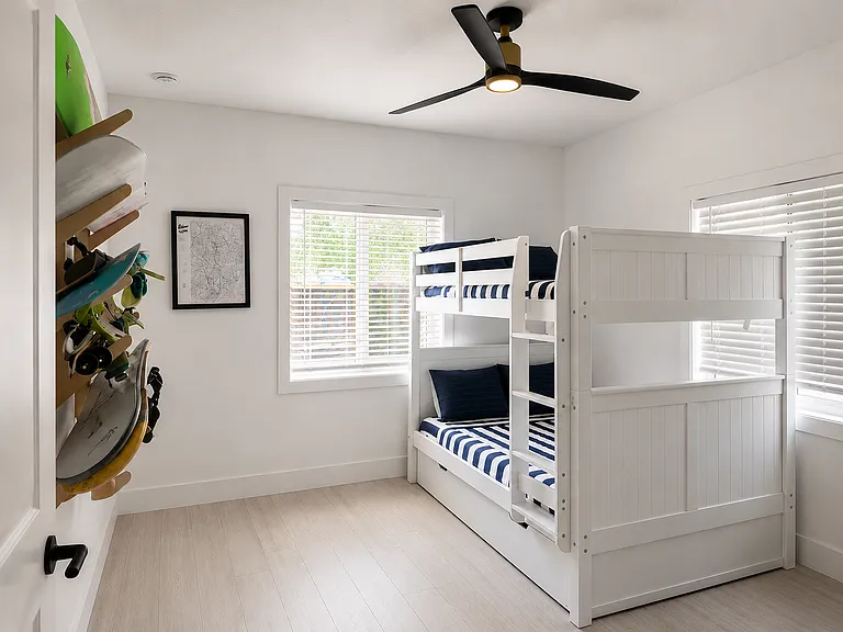 14 Janet Pl — Photo 17