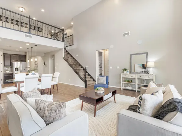 3411 Llano Vista Loop NE, Rio Rancho, NM 87124