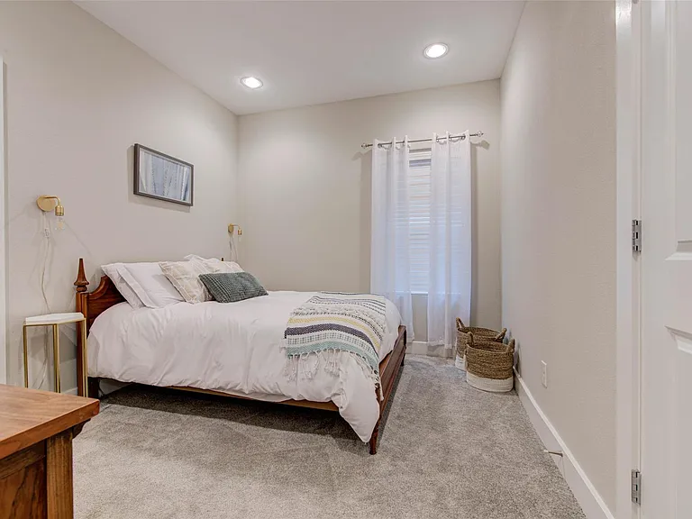 6009 Gardendale Dr #D — Photo 6
