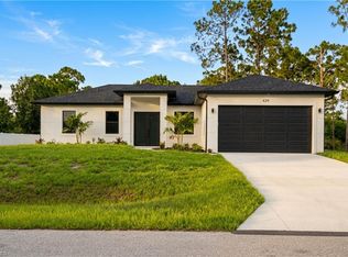 429 Gray Ave S, Lehigh Acres, FL 33974
