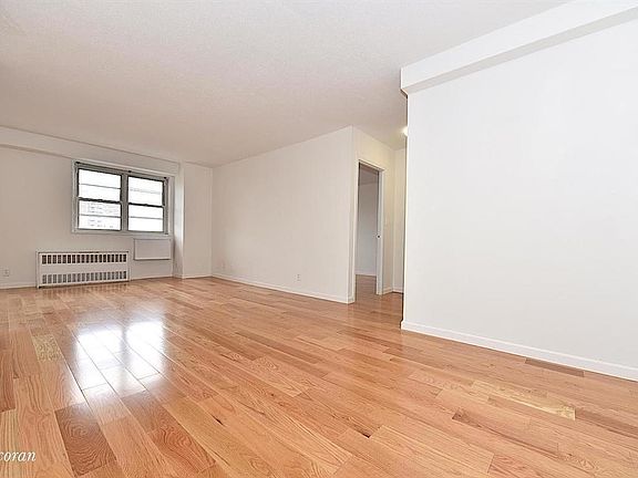 5th image of 4750 59th St APT 4D