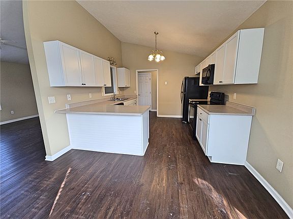 5th image of 209 Jay Rd