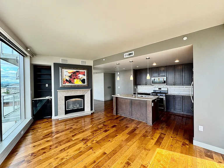 10650 NE 9th Pl #1524 — Photo 4