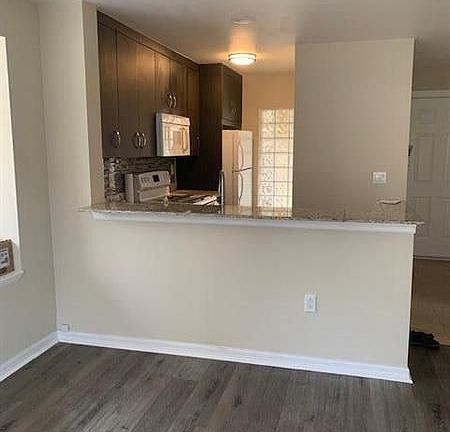 3rd image of 4887 Via Palm Lakes #508