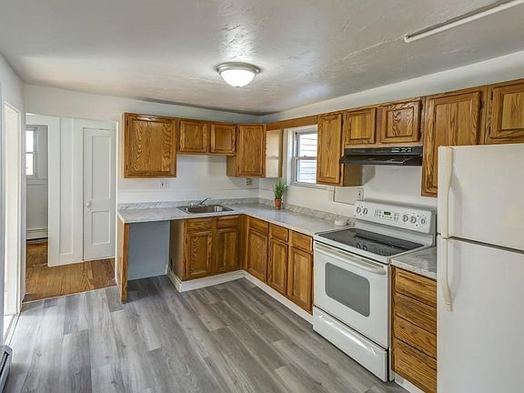 4th image of 15 Savery Ln
