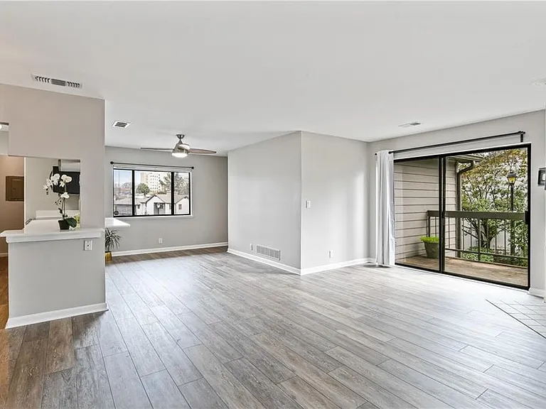 8 Finch Trl NE — Photo 11
