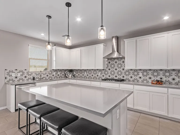 19210 W Solano Dr — Photo 15