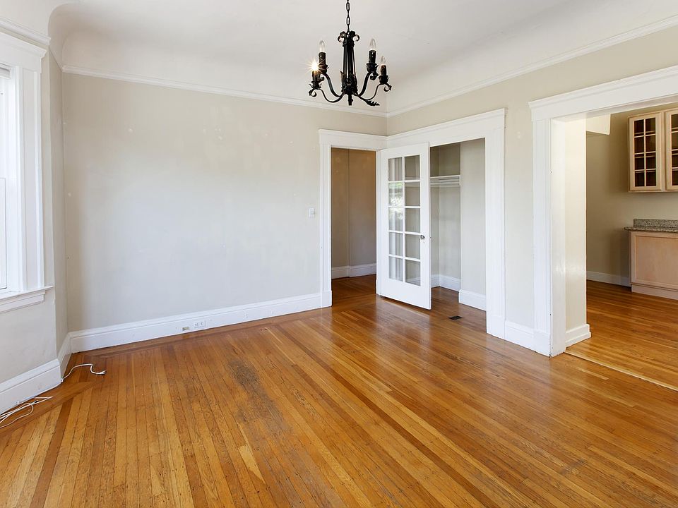 1st image of 157 Fair Oaks St