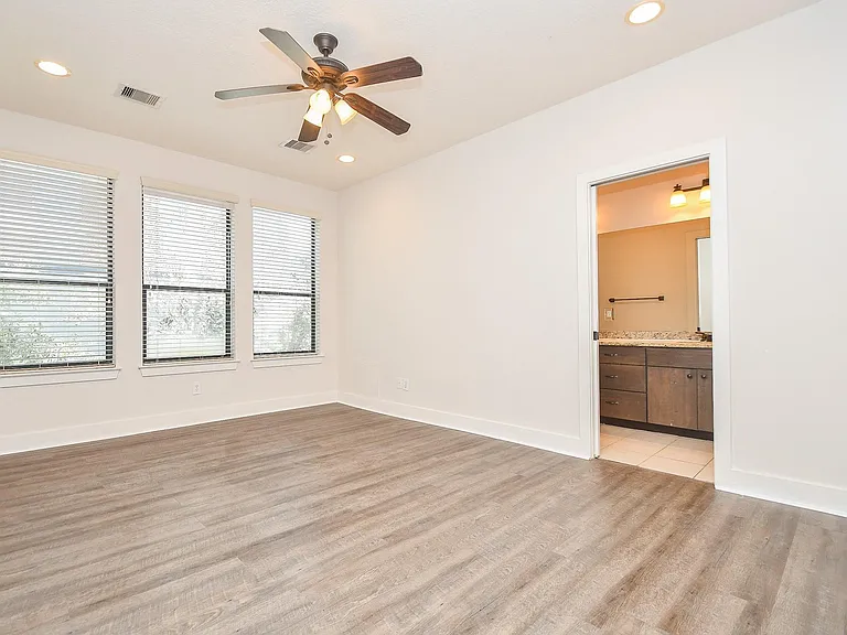 2422 Navigation Blvd #A — Photo 16
