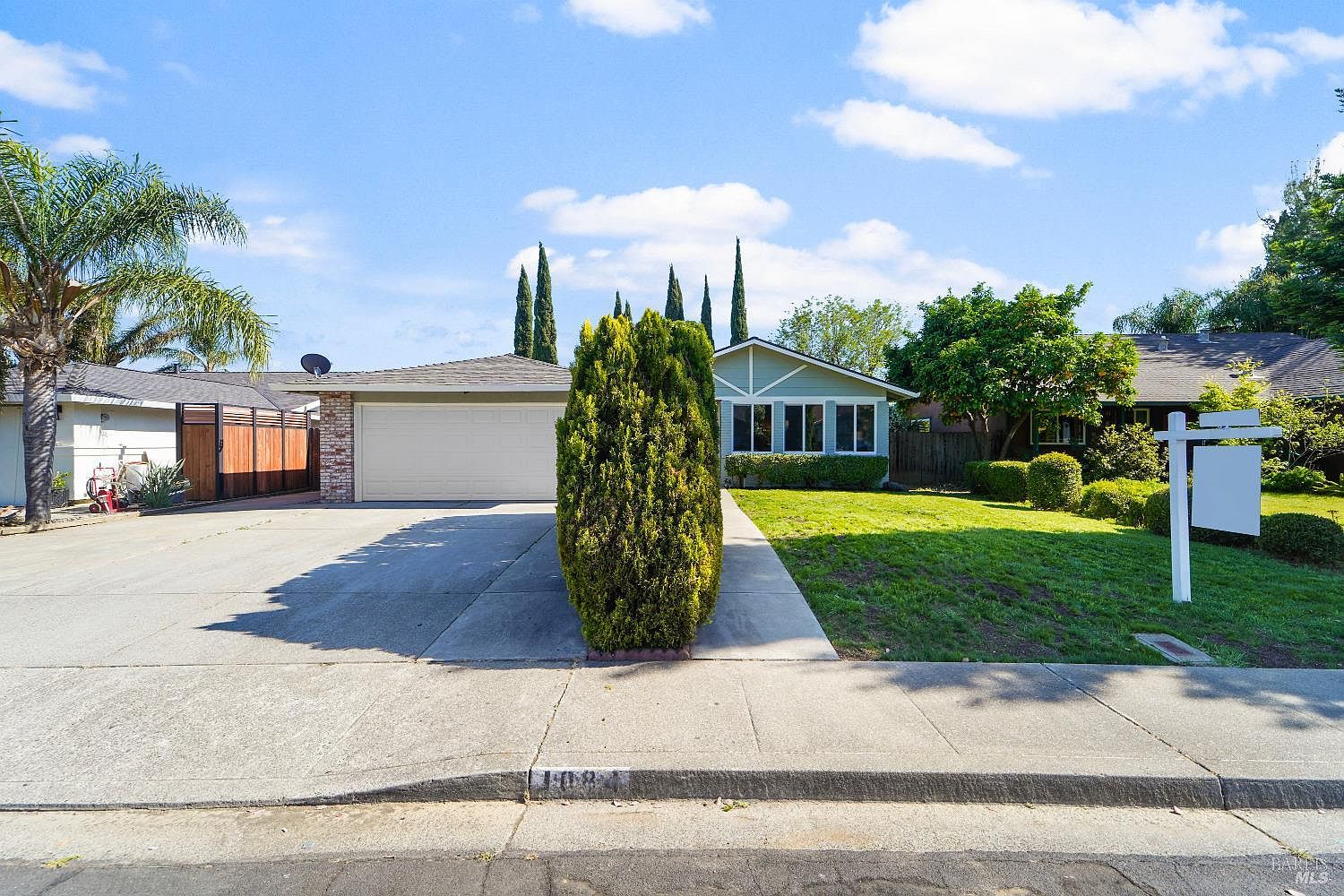 1084 Woodridge Dr, Vacaville, CA 95687 | Zillow