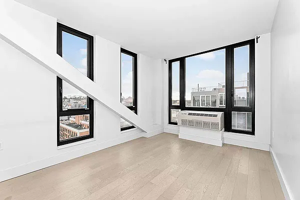 Rented by Tapiro Realty | media 3